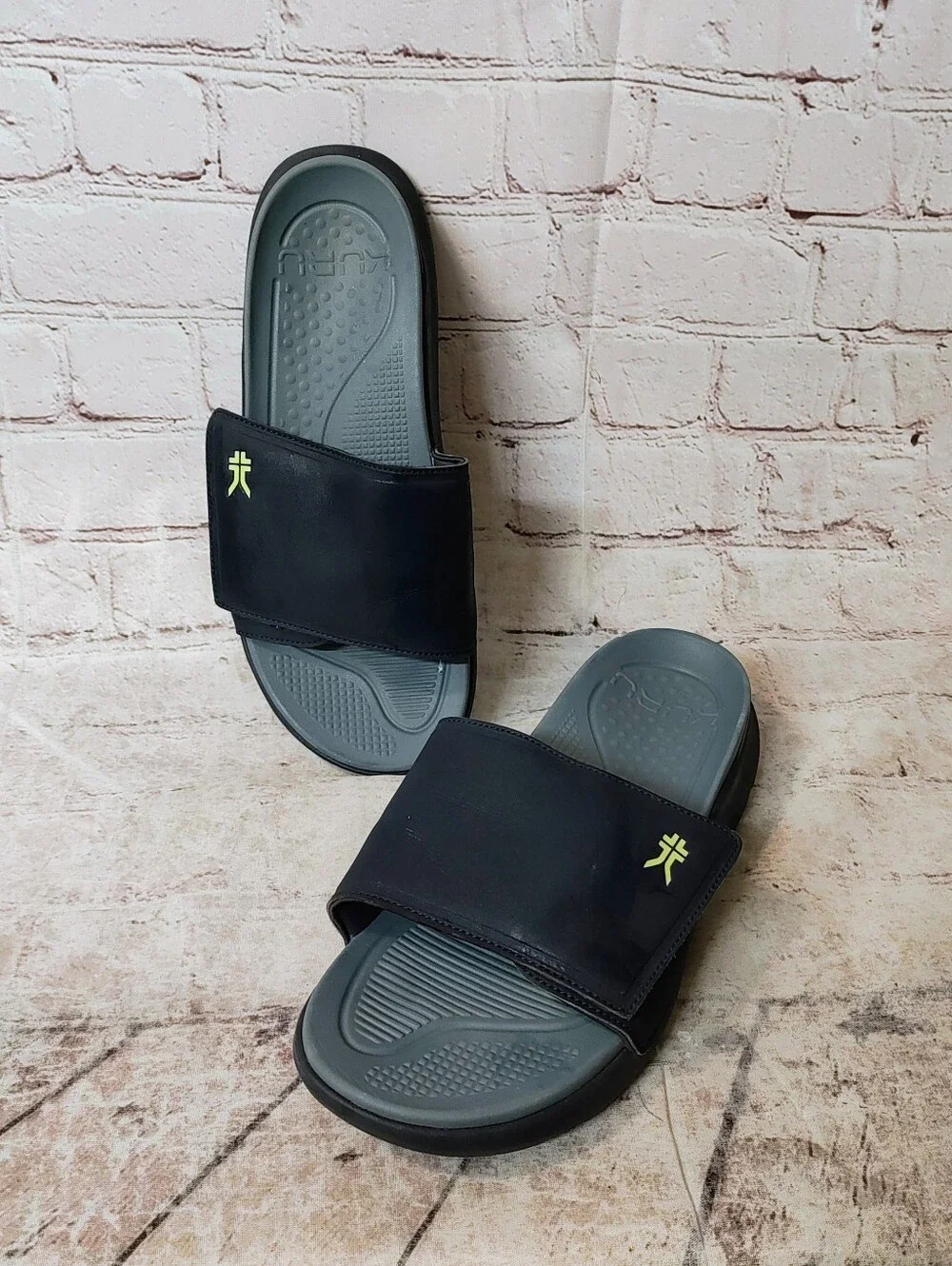Kuru  Moment Premium Slides Mens 11 Orthopedic Slim Ons Swim Beach